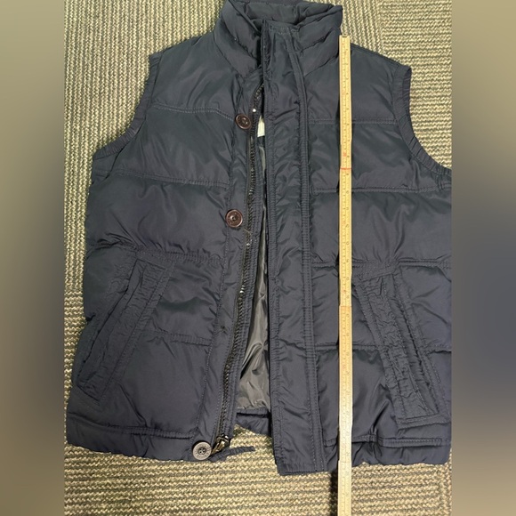 Abercrombie & Fitch Puffer Vest - Picture 4 of 6